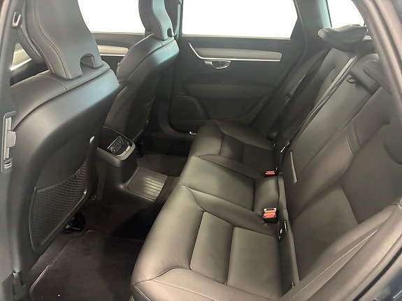 Volvo V90 6 of 16