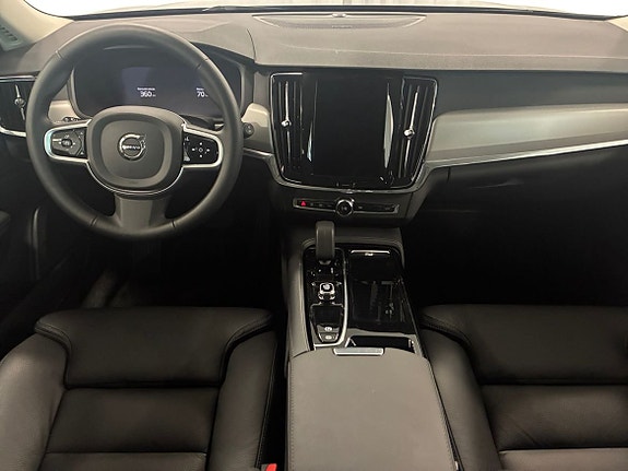 Volvo V90 5 of 16