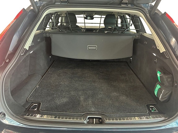 Volvo V90 13 of 16