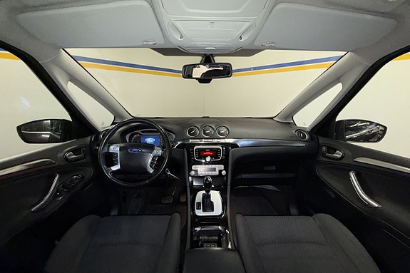 Ford S-MAX 9 of 20