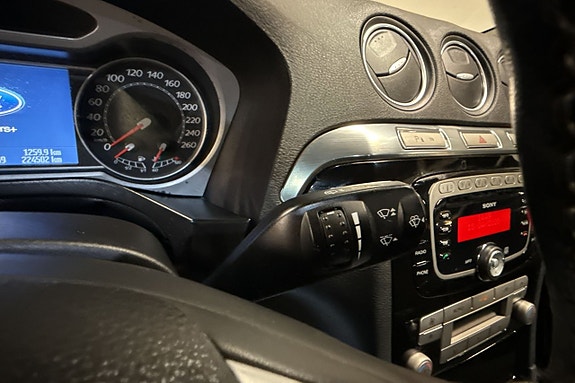 Ford S-MAX 17 of 20