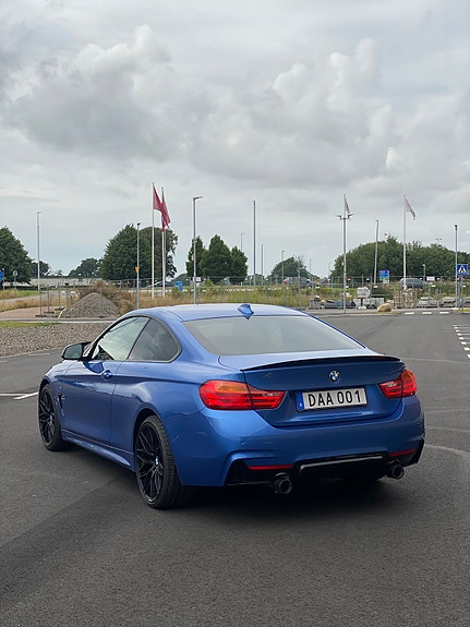 BMW 428i 2 of 7