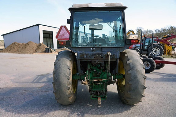 JOHN DEERE 1640 4 of 5