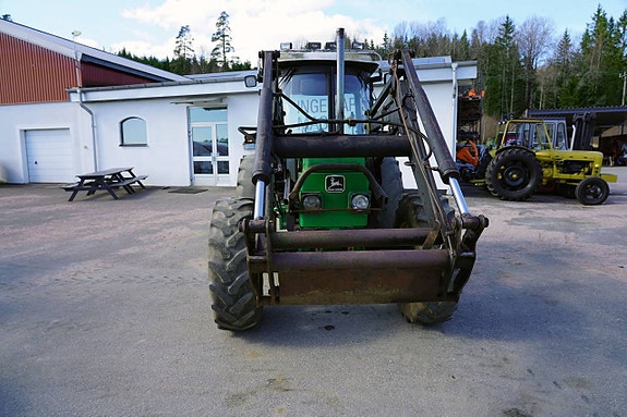 JOHN DEERE 1640 3 of 5