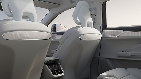 Volvo ES90 26 of 30