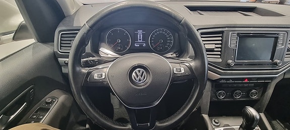 Volkswagen Amarok 7 of 11