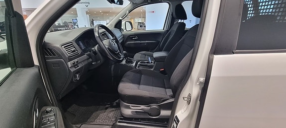 Volkswagen Amarok 8 of 11