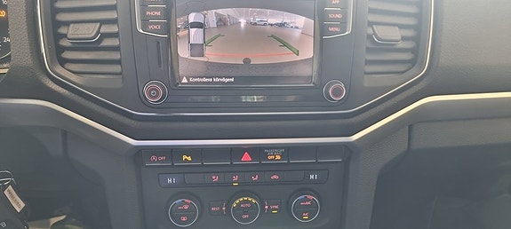 Volkswagen Amarok 11 of 11