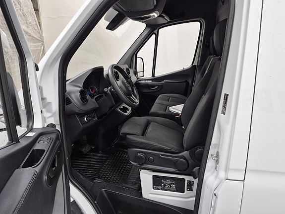 Mercedes-Benz Sprinter 317 2 of 8