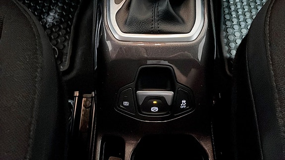 Jeep Renegade 14 of 15