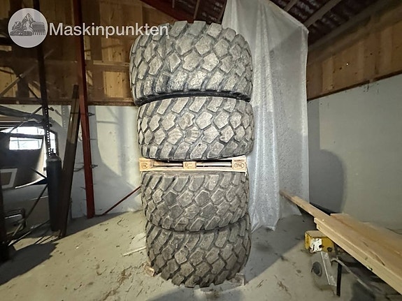 Michelin XLD däck och fälg till hjullastare L60H