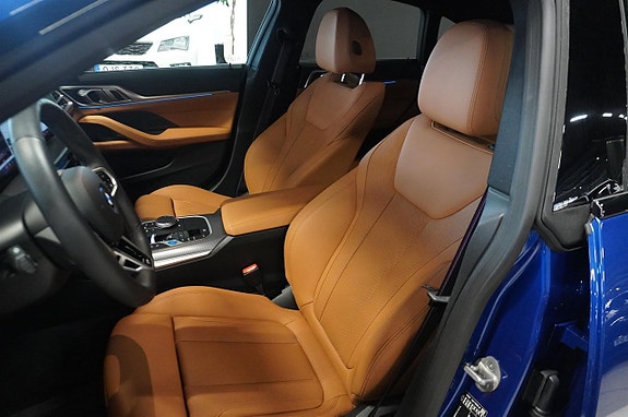 BMW i4 10 of 16