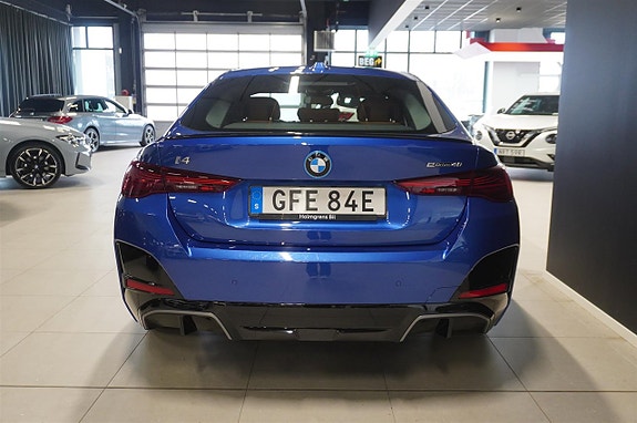 BMW i4 5 of 16