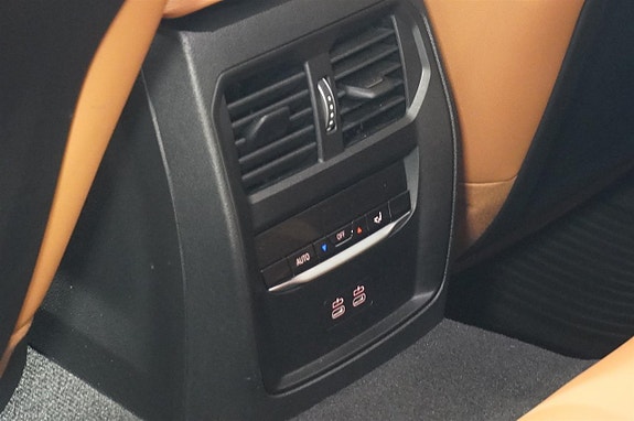 BMW i4 16 of 16