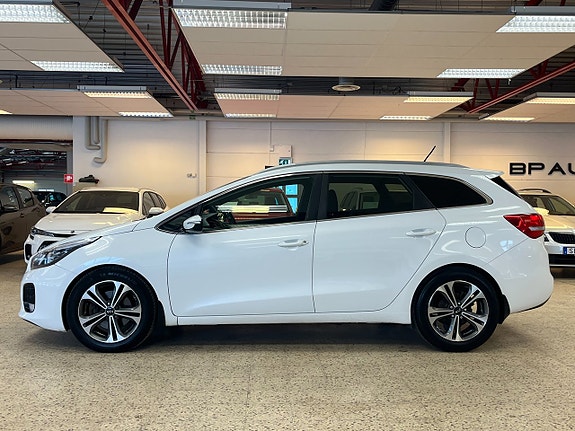 Kia Ceed 3 of 5