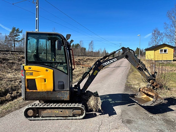 Volvo EC 18 E inkl. släpvagn