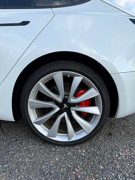 Tesla Model 3 18 of 20