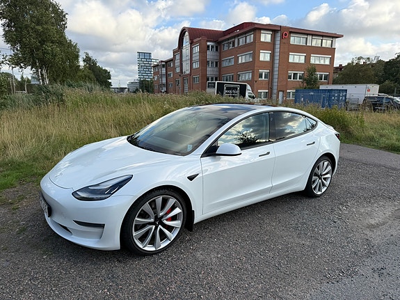 Tesla Model 3 3 of 20