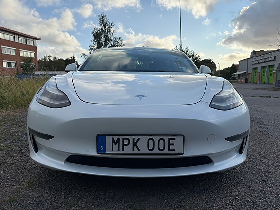 Tesla Model 3 5 of 20