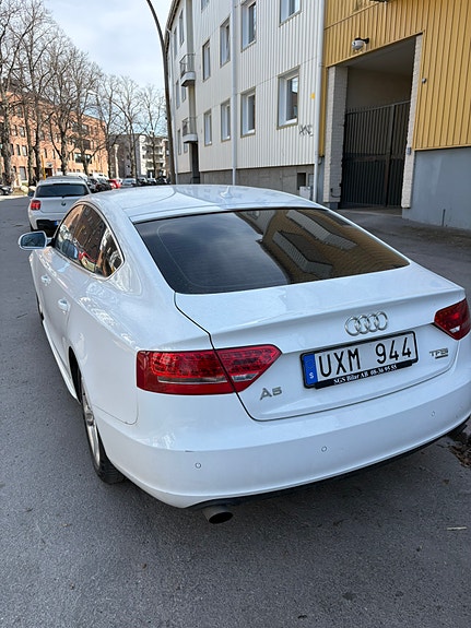 Audi A5 2 of 5