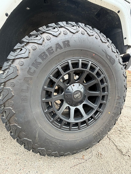 Jeep Wrangler Unlimited 4 of 5