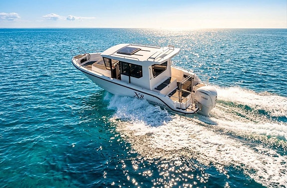 Willys X8 weekend hyttbåt wa med Yamaha F200 V-max m.m.m.!