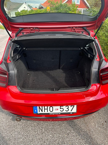 BMW 120d 4 of 5