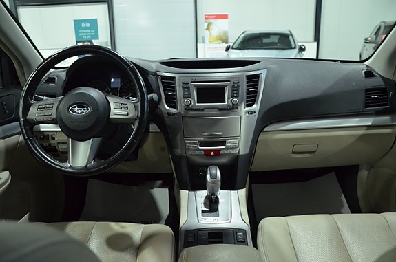 Subaru Outback 10 of 20