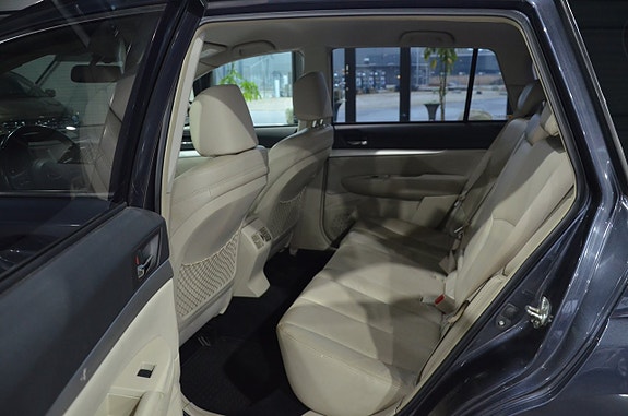 Subaru Outback 14 of 20