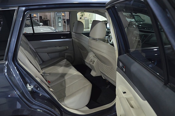 Subaru Outback 16 of 20