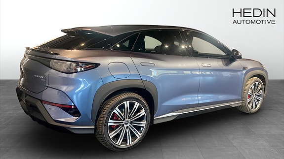 BYD Sealion 7 2 of 5