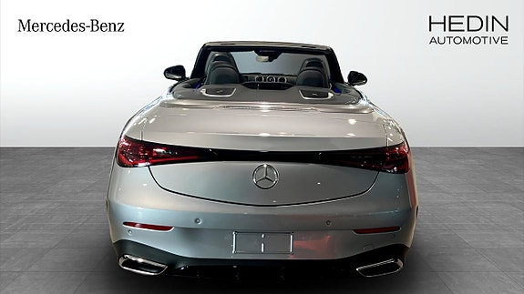 Mercedes-Benz CLE200 7 of 9
