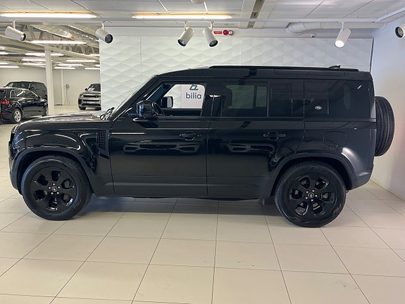 Land Rover Defender 110 2 of 8