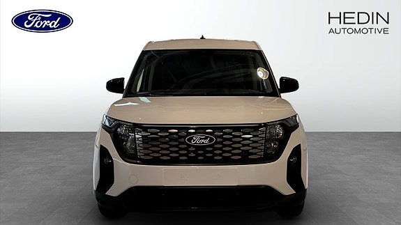 Ford Courier 8 of 9