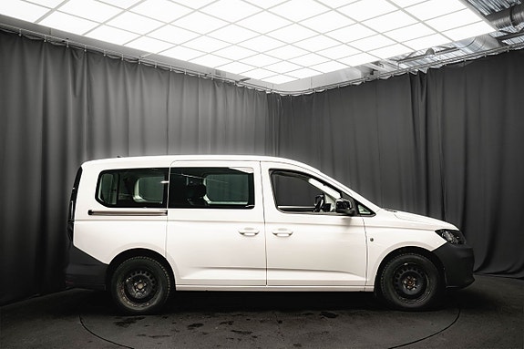 Volkswagen Caddy Maxi 5 of 5