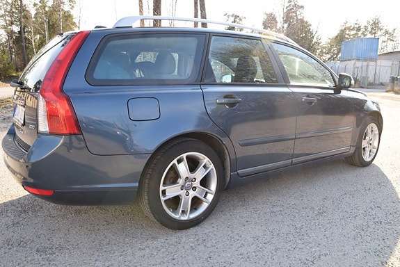 Volvo V50 5 of 5