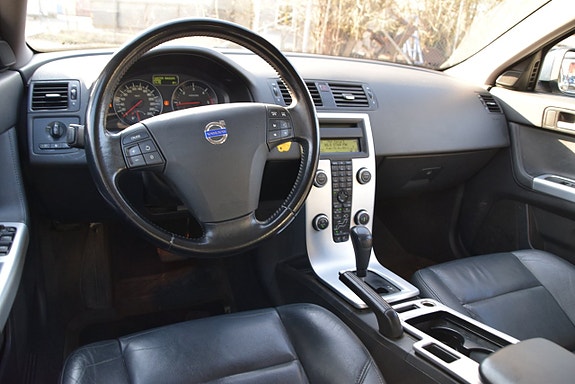 Volvo V50 7 of 22
