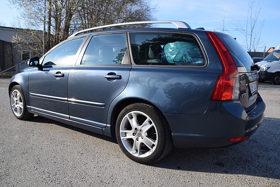 Volvo V50 6 of 22