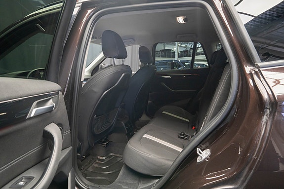 BMW X1 14 of 19