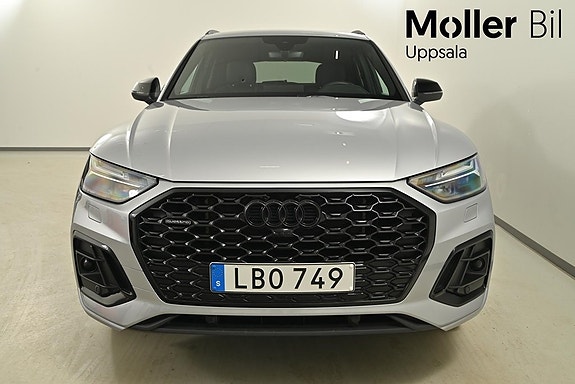 Audi Q5 2 of 5
