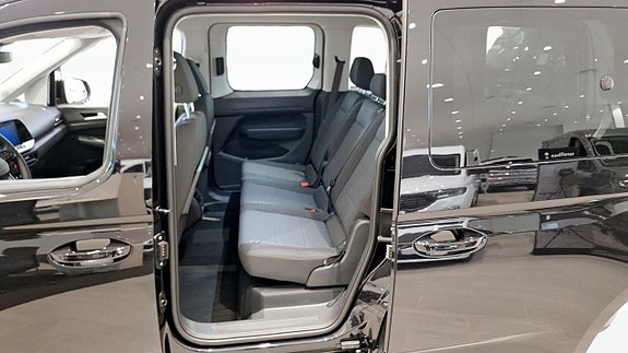 Ford Connect Tourneo 5 of 5