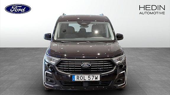 Ford Connect Tourneo 8 of 12