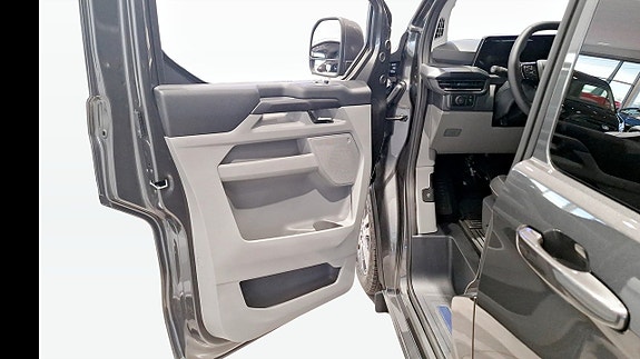 Ford Custom Tourneo 11 of 12
