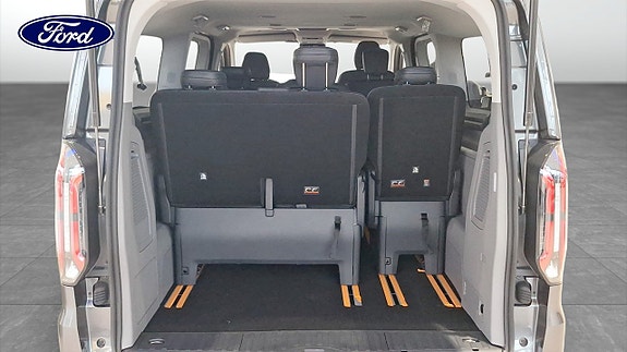 Ford Custom Tourneo 10 of 12