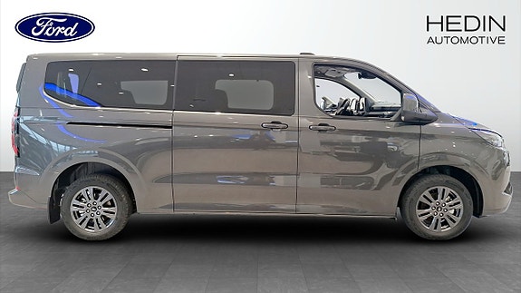 Ford Custom Tourneo 6 of 12