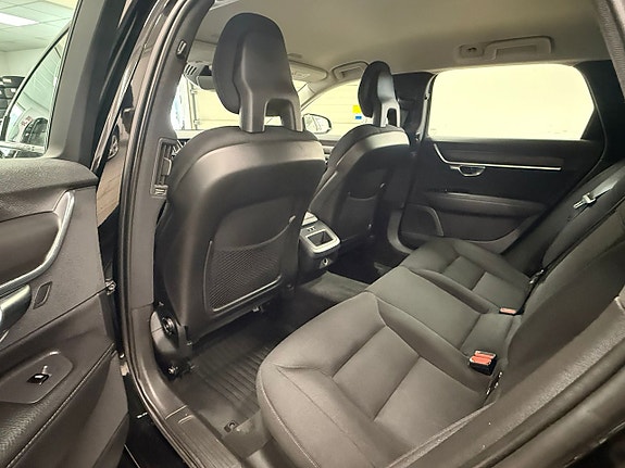 Volvo V90 22 of 24