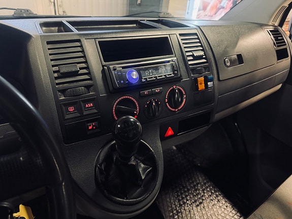 Volkswagen Transporter 14 of 17