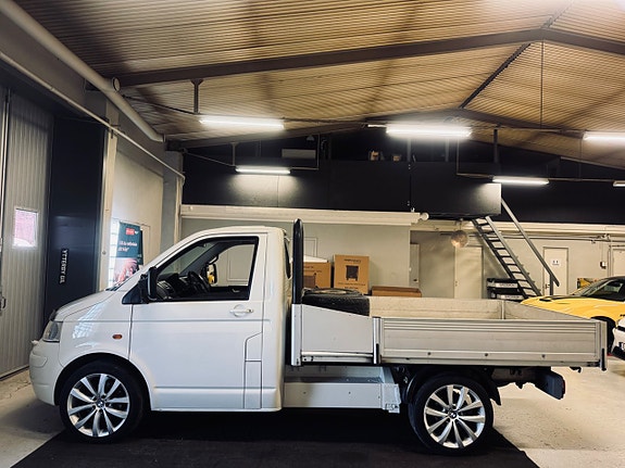 Volkswagen Transporter 6 of 17