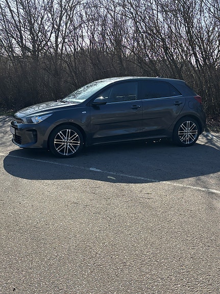 Kia Rio 3 of 5