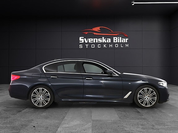 BMW 540i 4 of 5